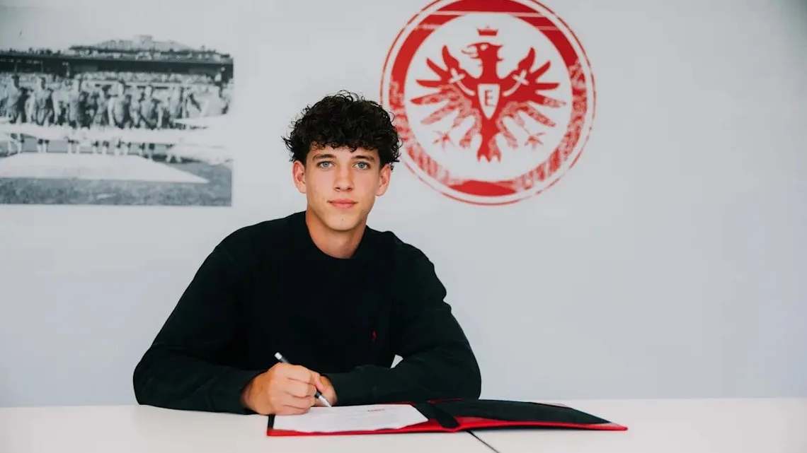 Pedro Guimarães Biography: Instagram, Height, Net Worth, Age, Girlfriend, Parents, Siblings, Soccer Career, Stats