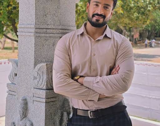 Darshak Gowda Biography: TV Shows, Age, Parents, Height, Net Worth, Movies, Wife, Kids, Awards