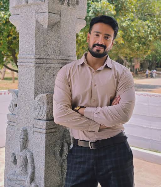 Darshak Gowda Biography: TV Shows, Age, Parents, Height, Net Worth, Movies, Wife, Kids, Awards