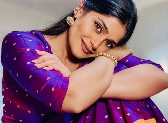 Isha Keskar Biography: Movies & TV Shows,  Height, Net Worth, Age, Boyfriend, Parents, Wiki, Ethnicity