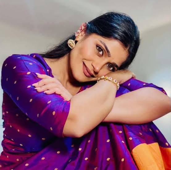 Isha Keskar Biography: Movies & TV Shows,  Height, Net Worth, Age, Boyfriend, Parents, Wiki, Ethnicity