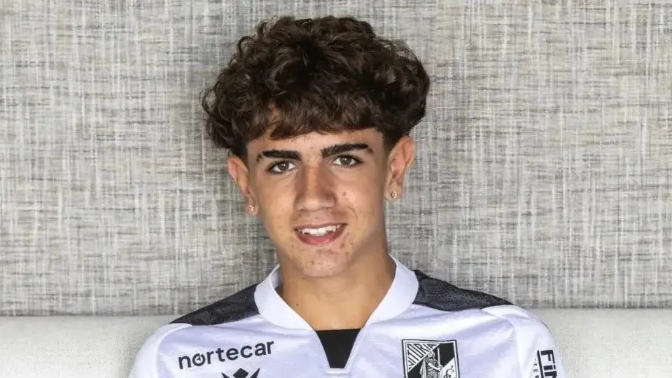 Dinis Pereira Biography: Age, Height, Net Worth, Girlfriend, Parents, Siblings, Clubs, Awards, Instagram, Stats, Nationality