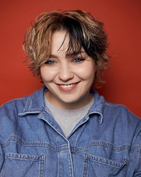 Bineta Hansen - Biography