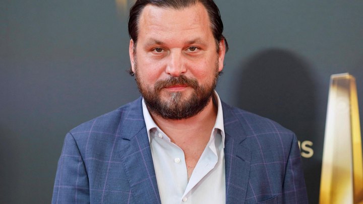 Sascha Alexander Gersak Biography: Siblings, Height, Net Worth, Movies & TV Shows, Age, Wife, Kids, Parents, Wikipedia