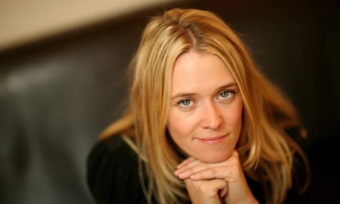 Edith Bowman - Biography