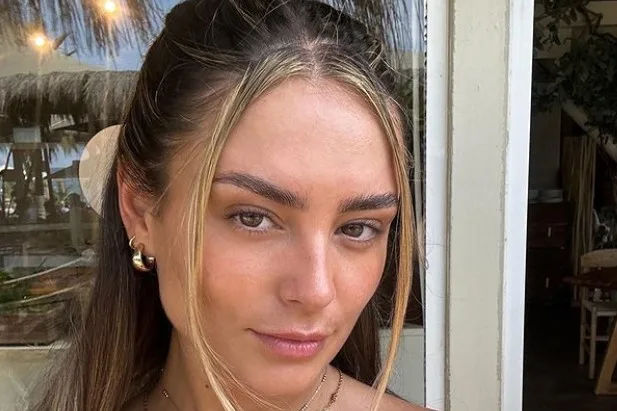 Leah Taylor - Biography