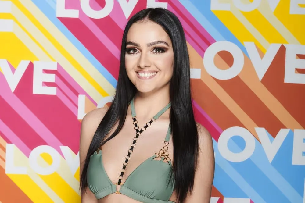 Siannise Fudge - Biography
