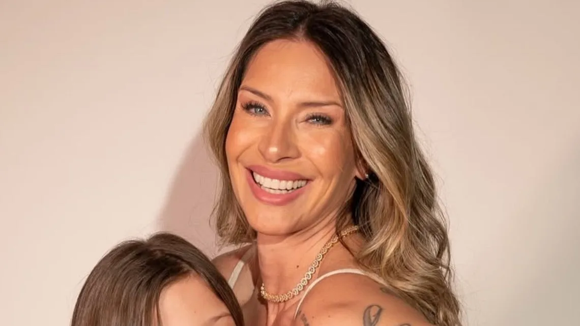Lisi Benitez Biography: Husband, Age, Kids, Height, Net Worth, Parents, TV Shows, Ethnicity, Instagram