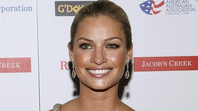 Kristy Hinze - Biography