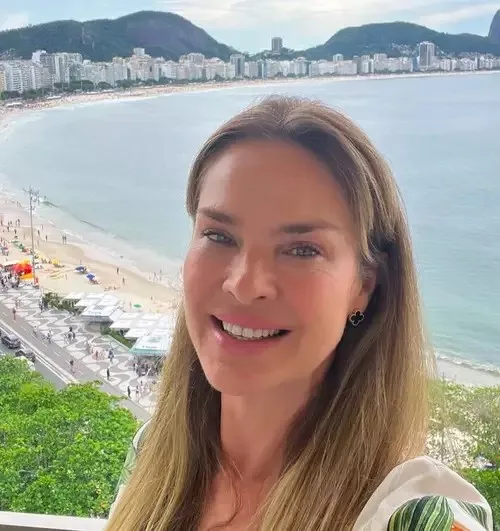 Letícia Birkheuer - Biography