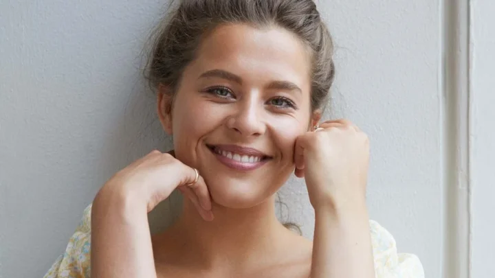 Roberta Hilarius Reichhardt Biography: Age, Parents, Sister, Boyfriend, Net Worth, TV Series, Movies, Instagram