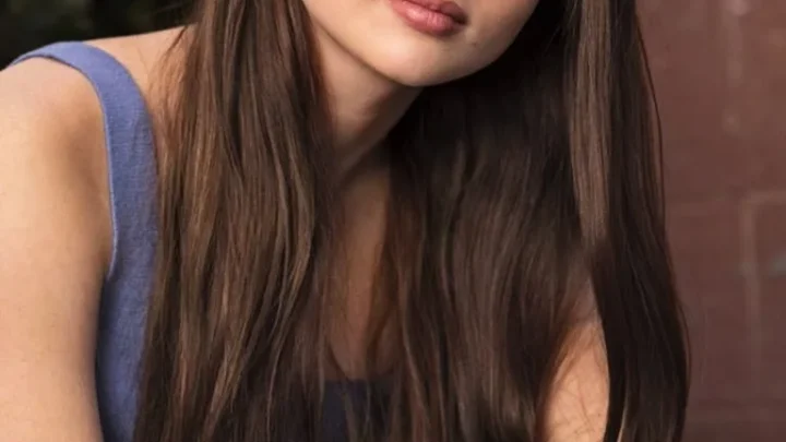 Aly Jade Biography: Age, Height, Net Worth, Songs, Parents, Boyfriend, Movies & TV Shows, Instagram