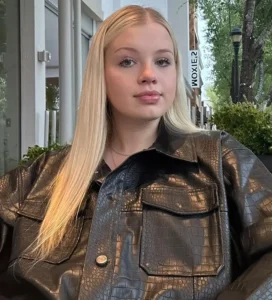 Maddie Lambert - Biography