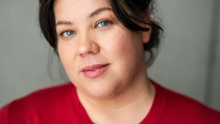 Ella Smith Biography: Age, Husband, Kids, Height, Net Worth, Parents, Movies & TV Shows, Awards