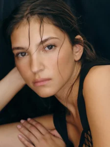 Mia Ortiz - Biography