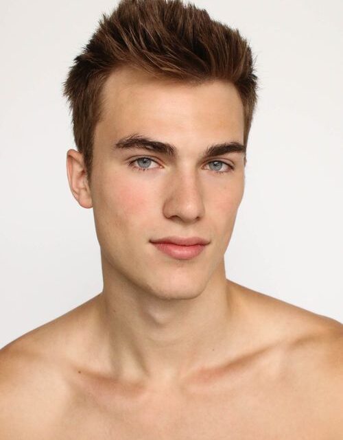 Zach Cox Biography: Wife, Age, Height, Net Worth, Parents, Daughter, Siblings, Instagram, YouTube, TikTok