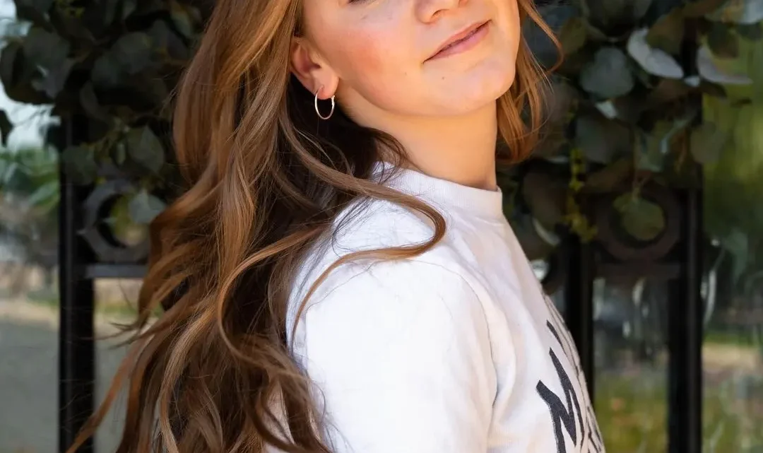 Addison Wallace Biography: Age, Real Name, Parents, Siblings, Net Worth, Boyfriend, CRAZY MIDDLES, Adopted, Religion