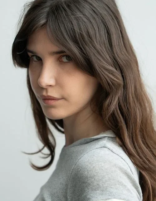 Charlotte D’Alessio Biography: Age, Height, Net Worth, Parents, Sister, Boyfriend, Instagram, TikTok, Coachella