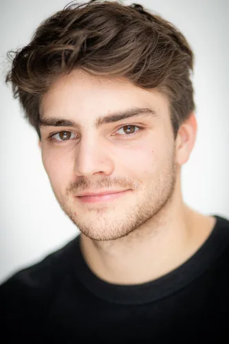 Nathan Naenen - Biography