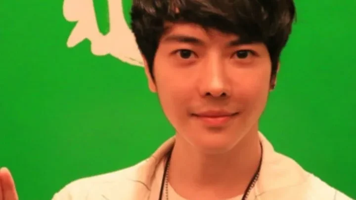 Taejun Pak Biography: Age, Height, Ex-Wife, Parents, Net Worth, Siblings, Lookism, Webtoons, PTJ Comics
