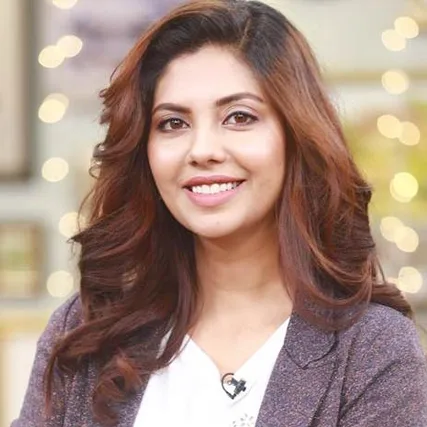 Sunita Marshall - Biography