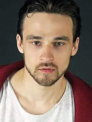 Daniil Mireshkin Biography: Parents, Kids, Height, Net Worth, TV Shows, Age, Wife, Theatre, Nationality