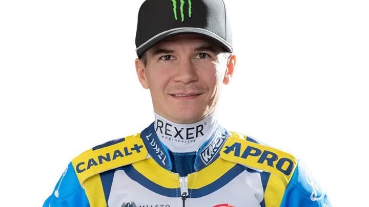 Patryk Dudek Biography: Age, Girlfriend, Child, Net Worth, Parents, Career, Speedway Titles