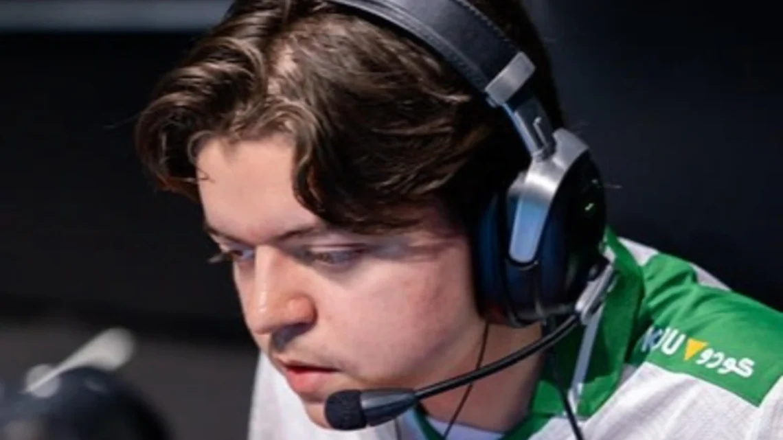 Pollo1k Biography: Age, Real Name, Net Worth, Parents, Girlfriend, Fortnite Earnings, FNCS Champion, Team Falcons