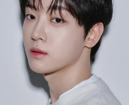 Lee Tae-vin Biography: Age, Height, Net Worth, Parents, Girlfriend, MYTEEN, Dramas, MBTI