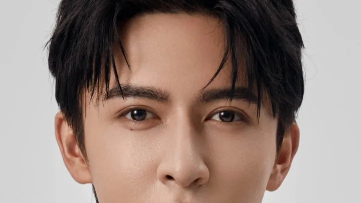 Merxat Biography: Net Worth, Girlfriend, TV Dramas, Age, Parents, Height, Instagram, Modeling