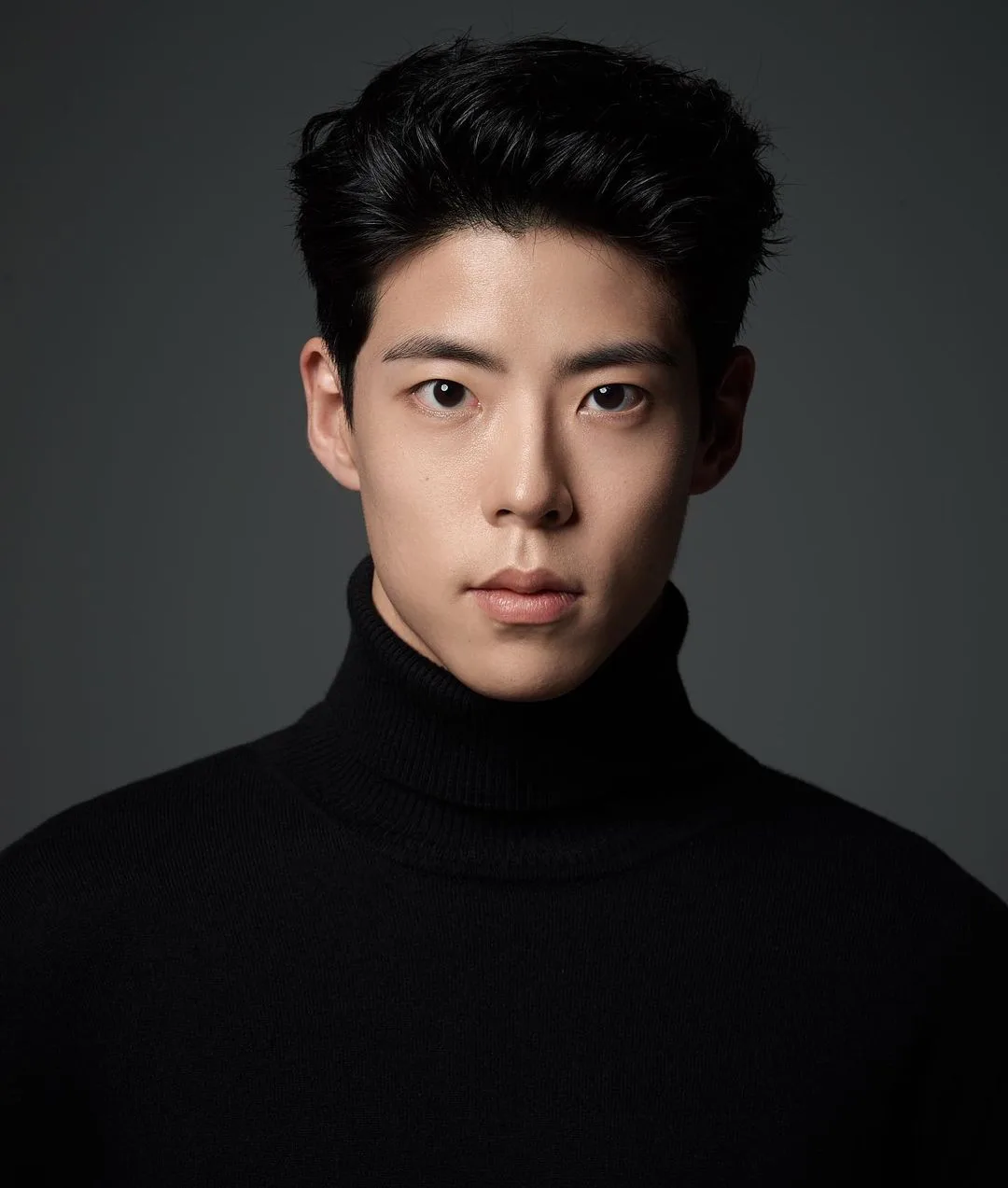 Choi Woo-sung - Biography