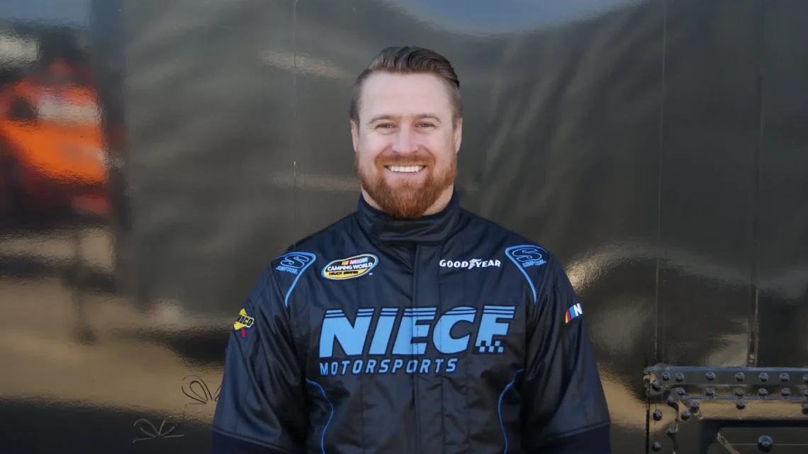 TJ Bell Biography: Age, Height, Net Worth, Parents, Wife, NASCAR Career, Stats, Spotter