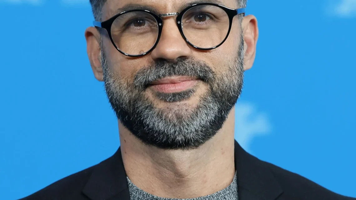 Gabriel Mascaro Biography: Age, Wife, Height, Net Worth, Parents, Movies, Awards, Education