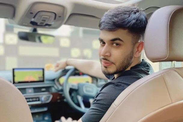 Surjit Bindrakhia’s son, Gitaj Bindrakhia Biography: Age, Height, Net Worth, Girlfriend, Parents, Siblings, Songs, Movies, Facebook, Ethnicity