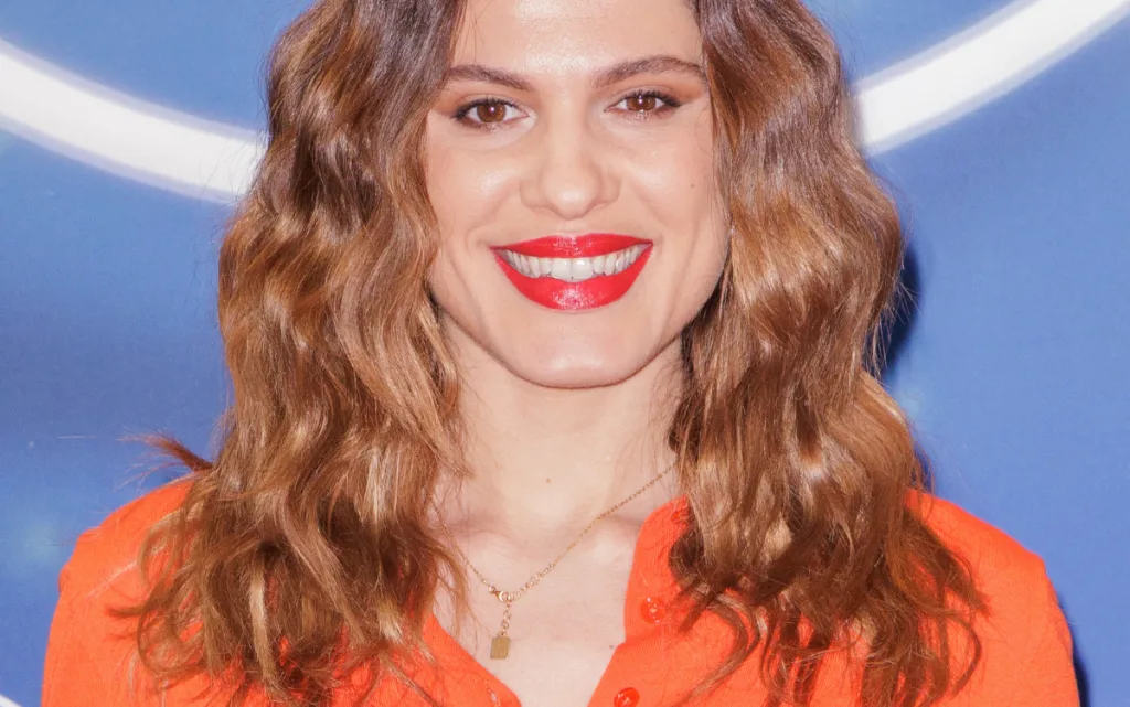 Giulia Vecchio Biography: Age, Parents, Height, Net Worth, Boyfriend, Movies & TV Shows, Comedy, Modelling, TikTok