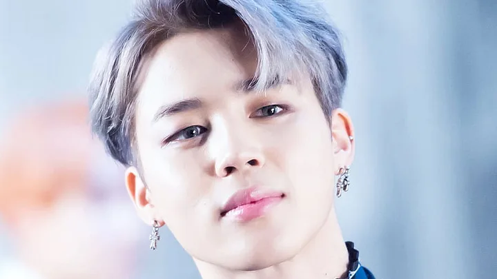 Park Ji-min Biography: Net Worth, Age, Girlfriend, Siblings, Parents, Height, Songs, Awards