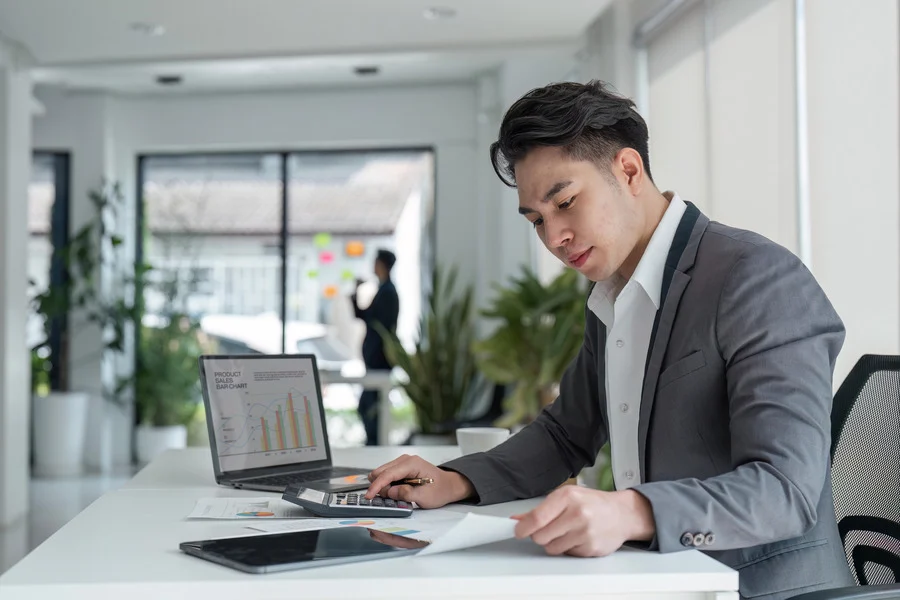 How to Price a Service When You Have No Competitors to Copy