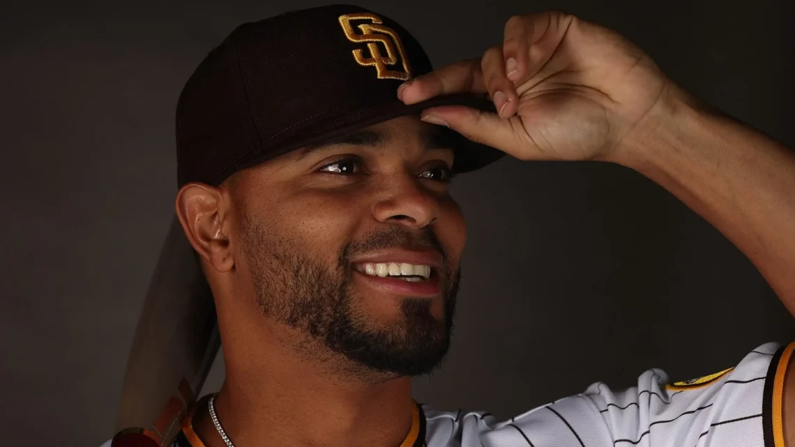 Xander Bogaerts Biography: Age, Girlfriend, Parents, Net Worth, Height, Siblings, Contract, Stats