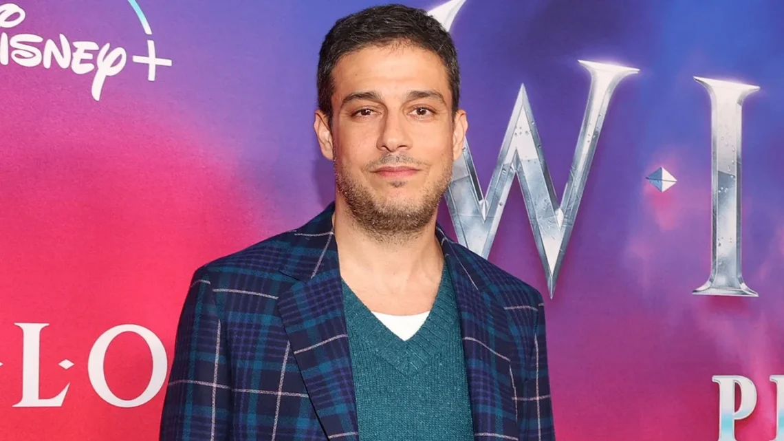 Jonathan Kasdan Biography: Age, Wife, Kids, Height, Net Worth, Parents, Brother, Movies & TV Shows, Star Wars