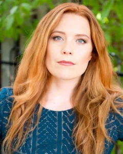 Kate Hewlett - Biography