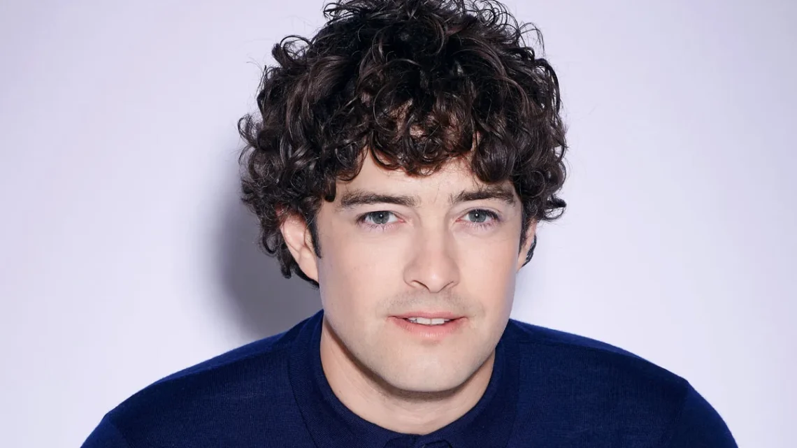 Lee Mead Biography: Age, Daughter, Ex-Wife, Height, Net Worth, Parents, Songs, TV Shows
