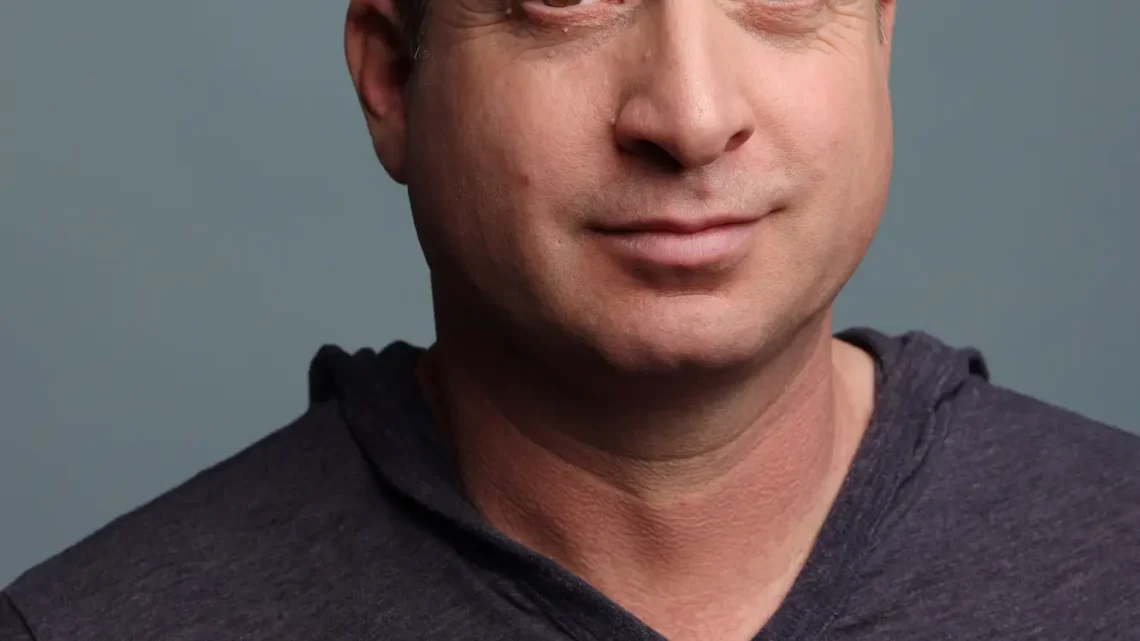 Joe Smith Biography: Age, Wife, Height, Net Worth, Parents, Movies & TV Shows, Voice, Comic Asylum