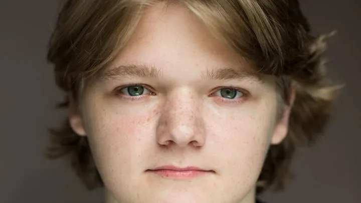 Oliver Dillon Biography: Songs, Age, Girlfriend, Parents, Net Worth, Movies, Family