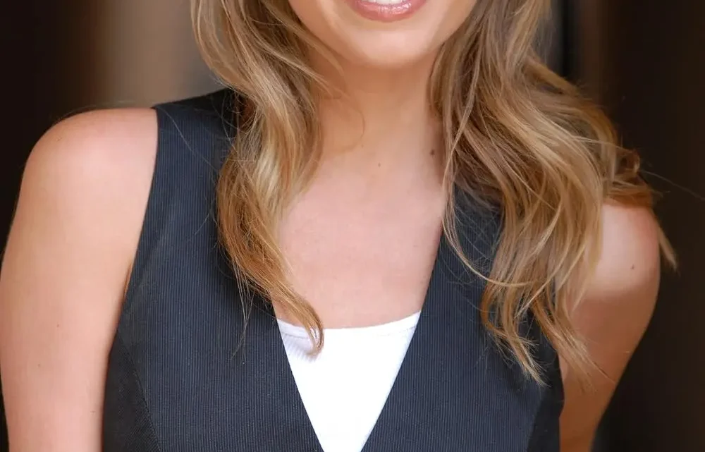 Lauren Benz Phillips Biography: Age, Husband, Height, Net Worth, Parents, Movies & TV Shows