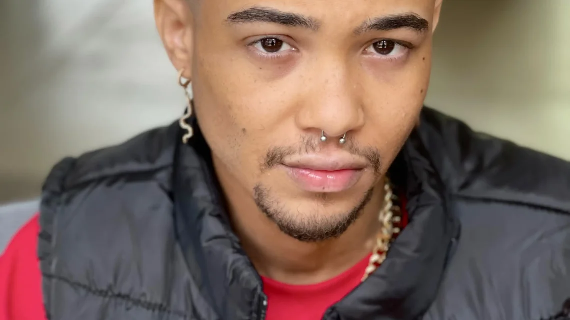 Chris Whitcomb Biography: Age, Parents, Height, Net Worth, Wife, Movies, Songs, Girlfriend