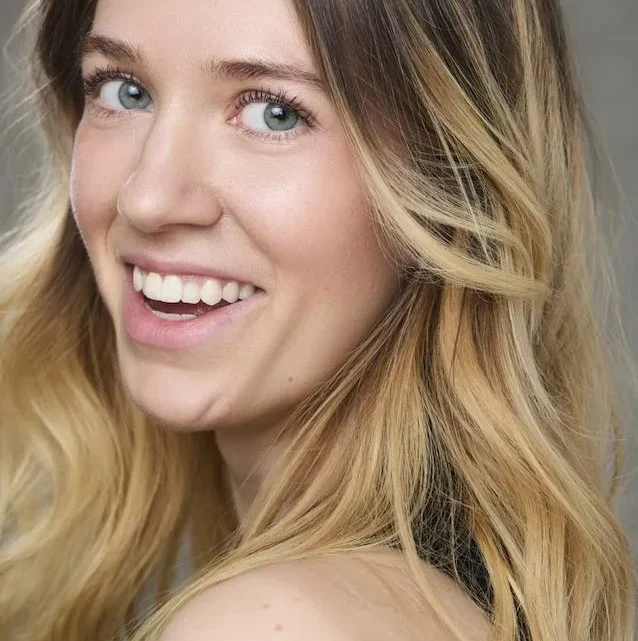 Claire Corlett Biography: Husband, Age, Height, Net Worth, Parents, Brother, Voice Roles, Movies & TV Shows