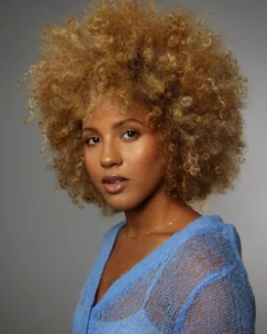 Robyn Alomar - Biography