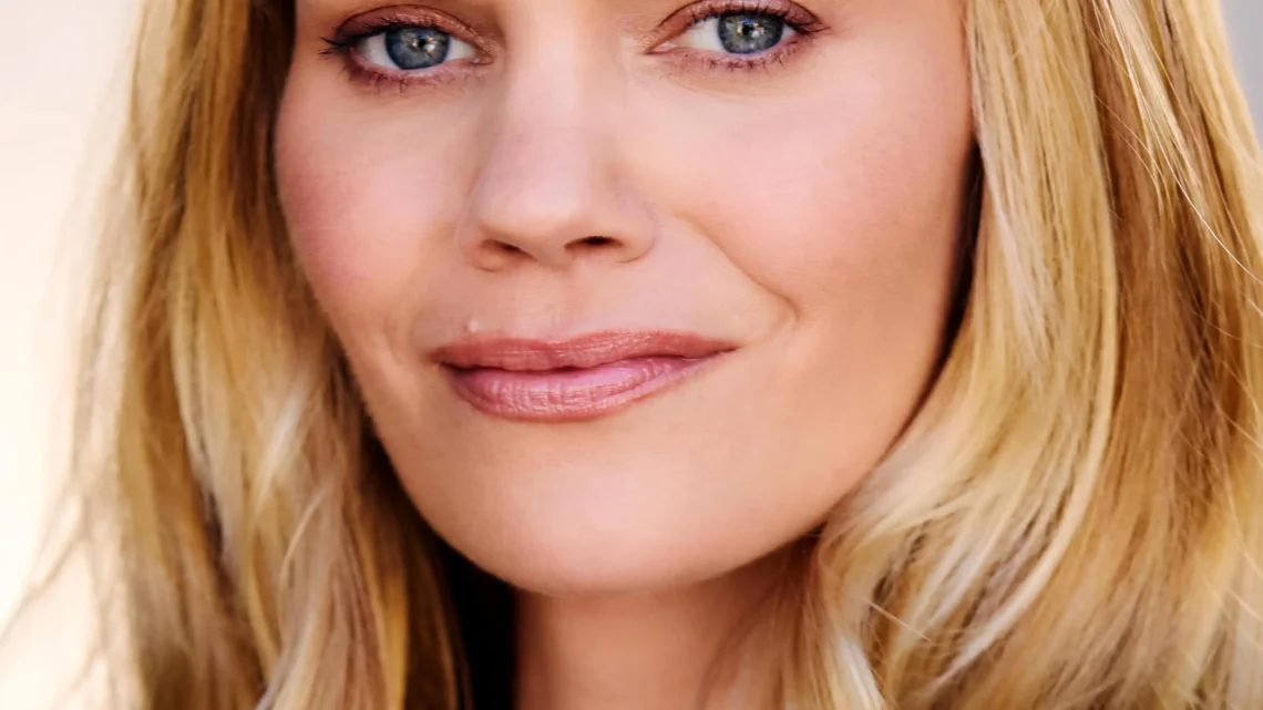 Samantha Shelton Biography: Husband, Age, Kids, Height, Net Worth, Parents, Sisters, Movies & TV Shows