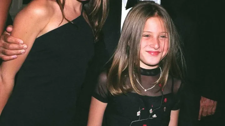 Dustin Hoffman’s daughter, Rebecca Hoffman Biography: Age, Husband, Height, Net Worth, Parents, Siblings, Hook