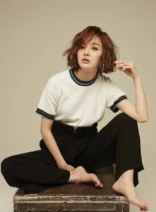 Hwang Bo-ra - Biography
